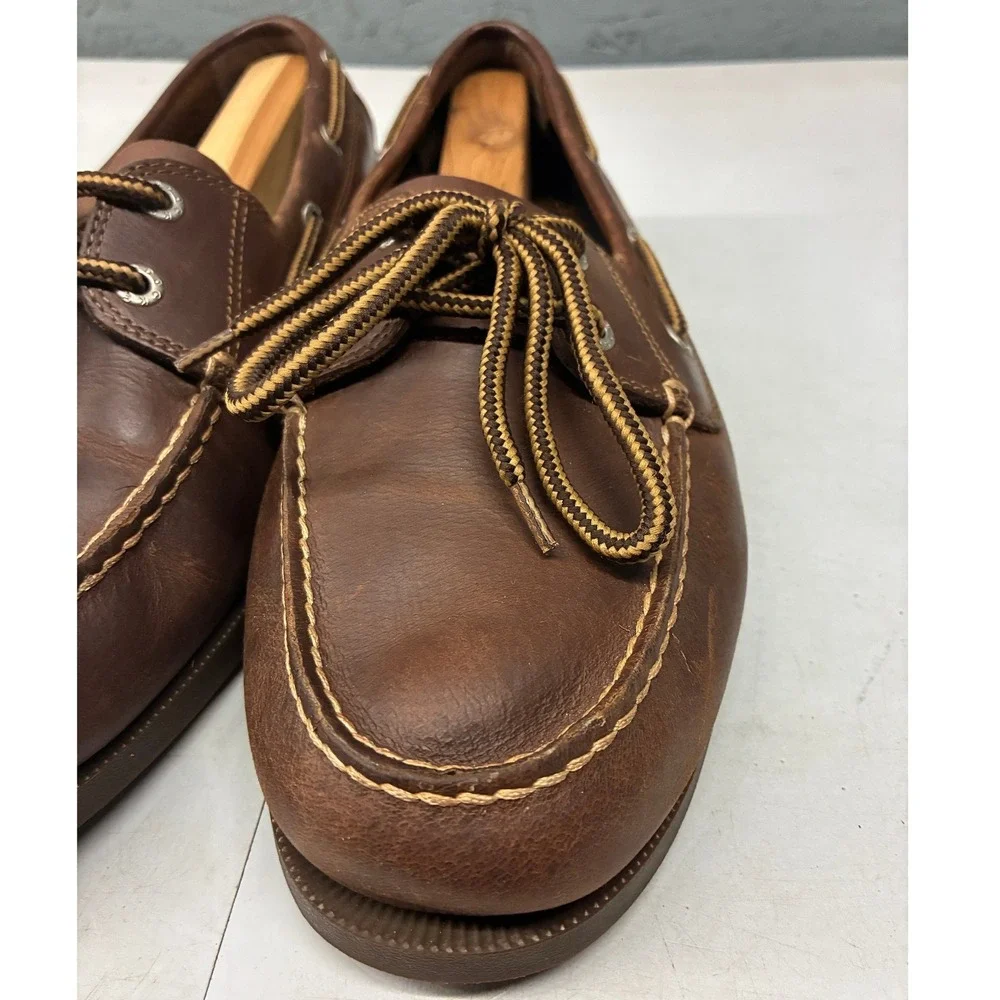 Dockers light scuffing